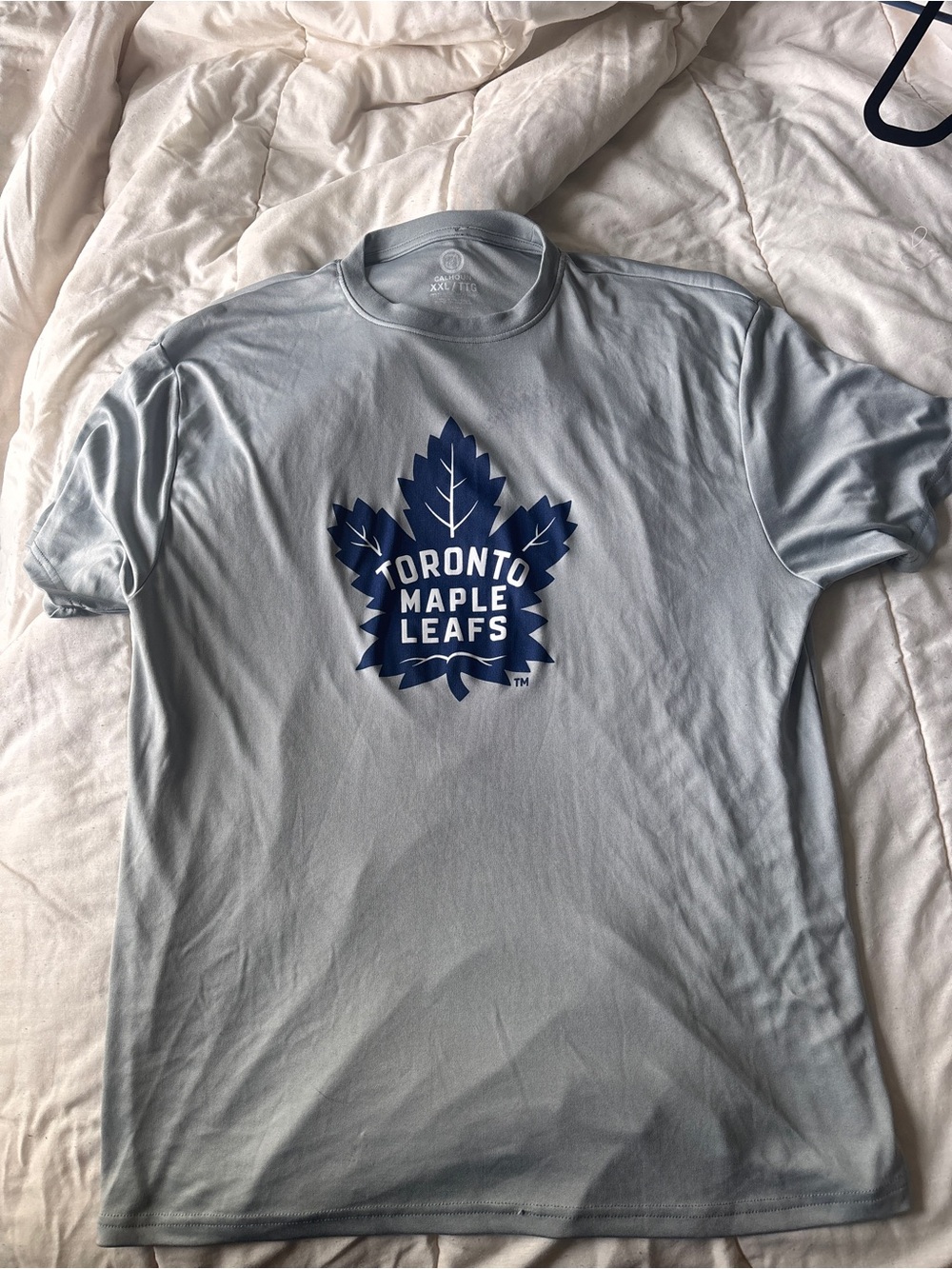 Toronto maple leaf shirt